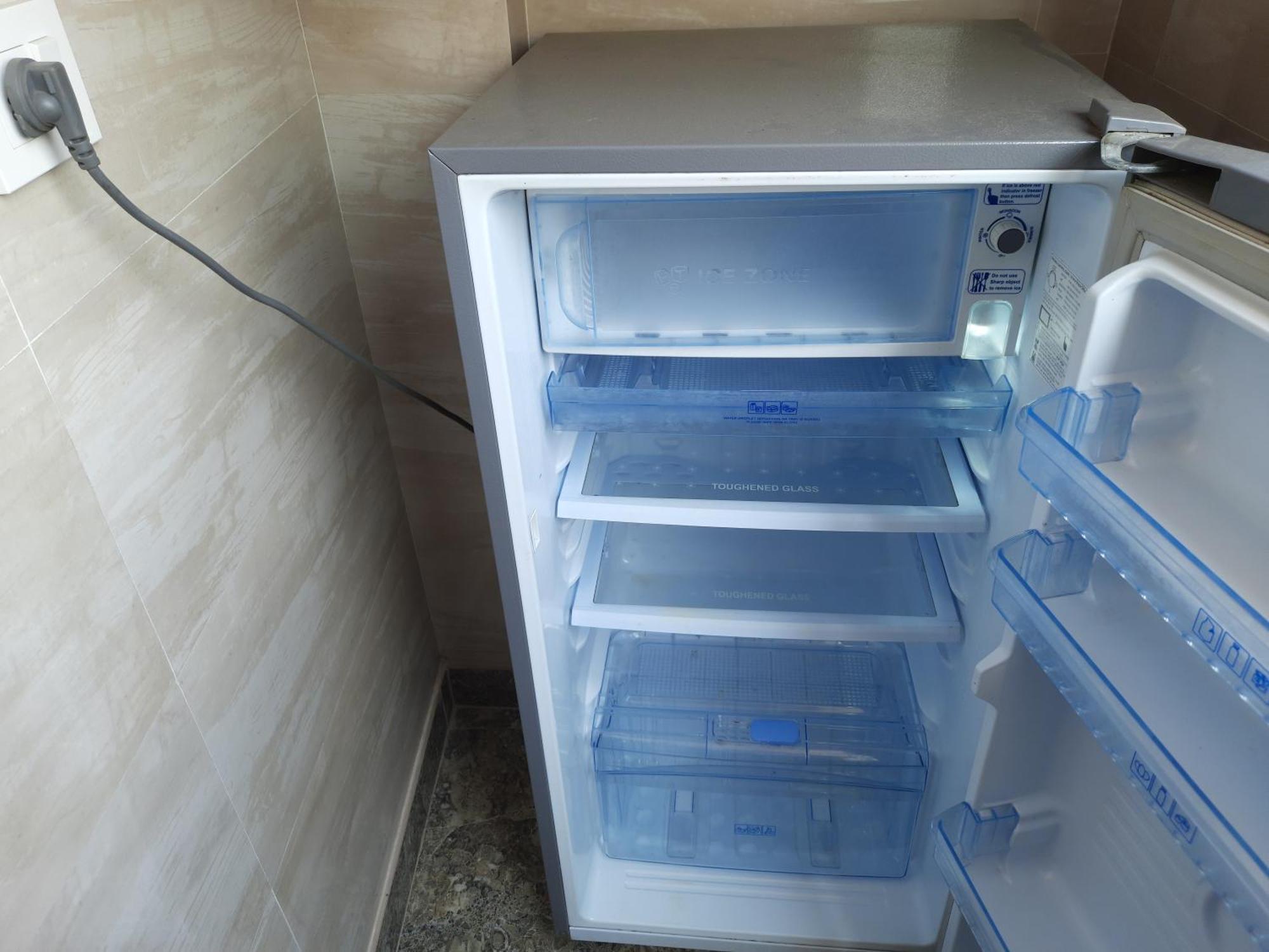 Apartment Aggarwal Luxury With Private Kitchen Having Utensils, Gas And Fridge, Wifi With Android Tv, Fully Air Conditioning In Cream Location Of Lajpat Nagar South Delhi New Delhi
